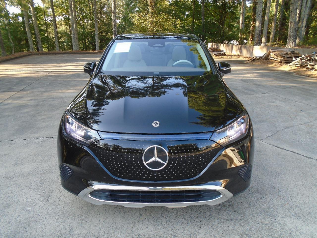 mercedes-benz eqe suv 2024 4JGGM1CB1RA053640 image mercedes-benz eqe suv 2024 4JGGM1CB1RA053640 image